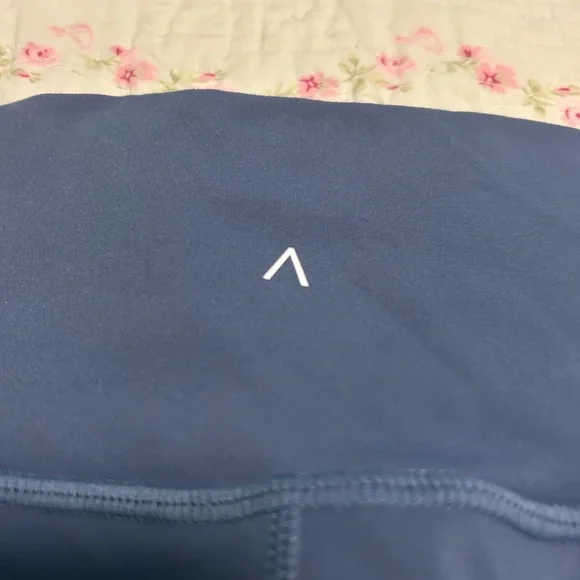 ACTA blue women’s athletic shorts size small - Picture 5 of 6